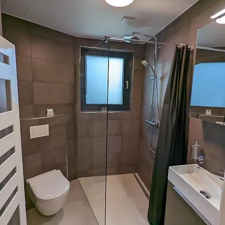 1br In New Building With Garage+balcony Luxemburgo